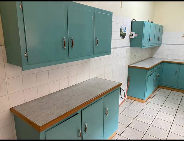 3 BEDROOM HOUSE TO LET IN CLARENDON